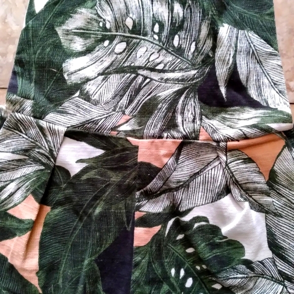Topshop Palm Frond Tropical romper shortalls, size 4 - Picture 3 of 9